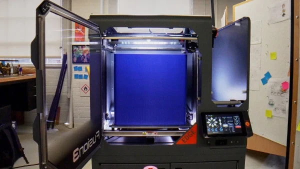 Fusion3-EDGE-Large-3D-Printer-Enclosed-3D-printer-600px (1)