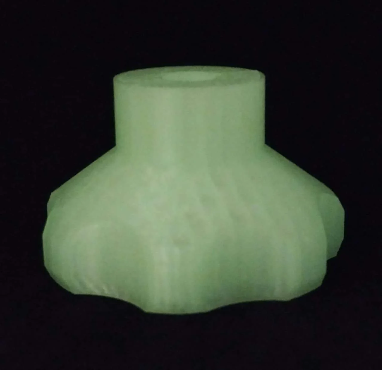 Atomic-Filament-Glow-in-the-Dark-PLA-3D-Printing-Filament-Black-Background